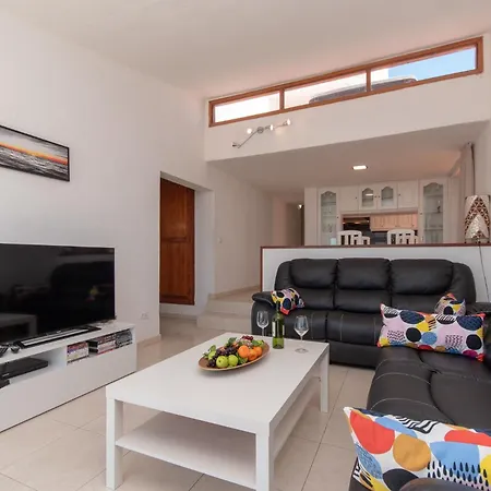 Villa San Miguel Wonderful 2 Bedroom Communal Heated Pool