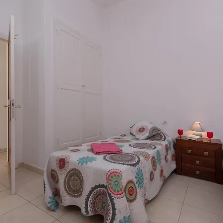 Villa San Miguel Wonderful 2 Bedroom Communal Heated Pool