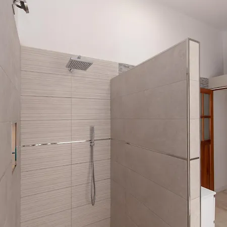 Villa San Miguel Wonderful 2 Bedroom Communal Heated Pool *